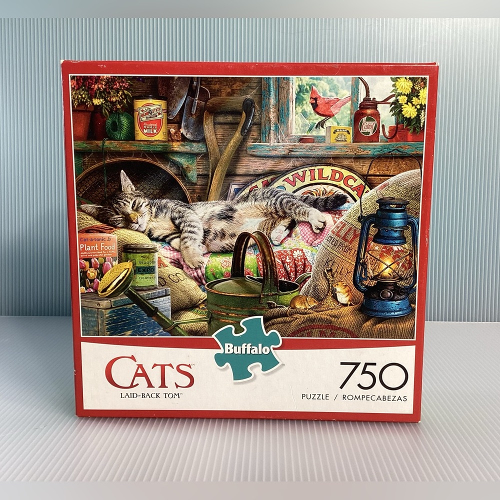 Cats Laid-Back Tom 750 Pieces Puzzle